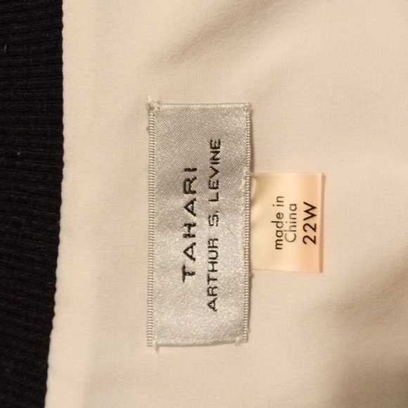 🛍️Tahari Jacket - Picture 3 of 3